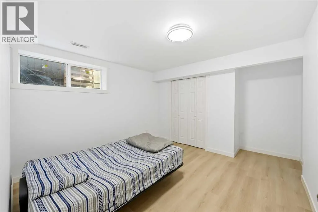 217 coopers Grove SW