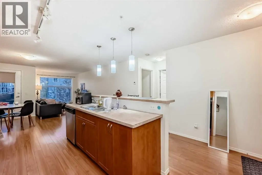 2212, 700 Willowbrook Road NW