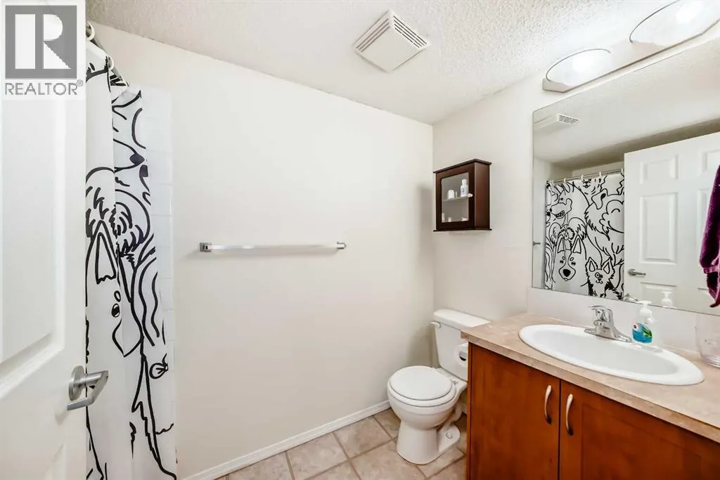 2212, 700 Willowbrook Road NW