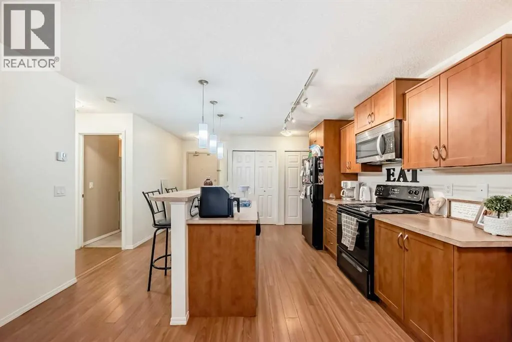 2212, 700 Willowbrook Road NW