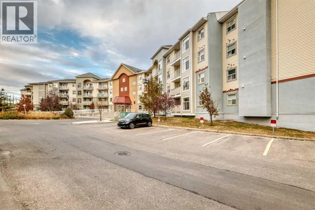 2212, 700 Willowbrook Road NW