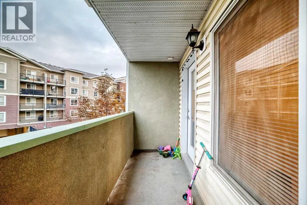 2212, 700 Willowbrook Road NW