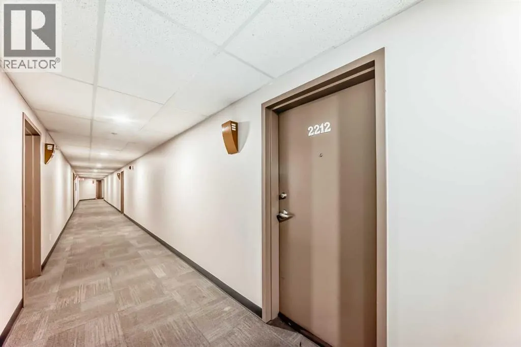 2212, 700 Willowbrook Road NW