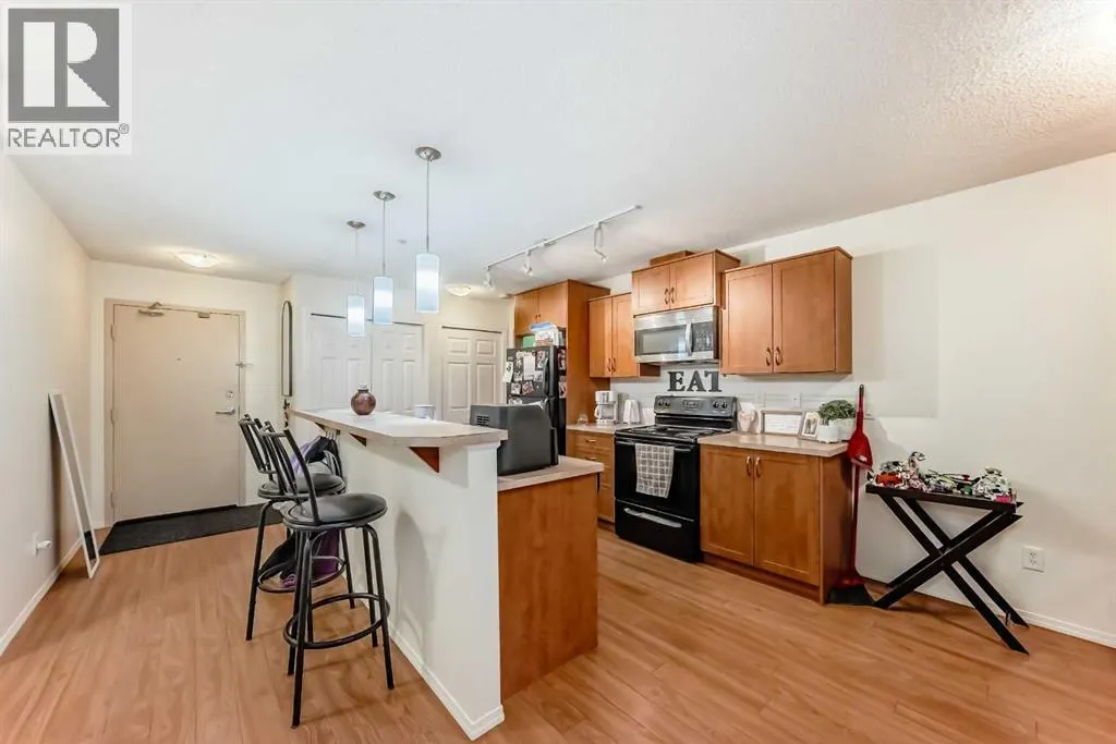 2212, 700 Willowbrook Road NW