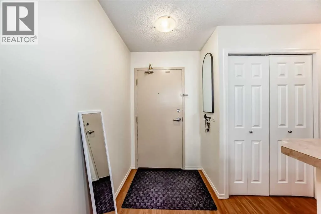 2212, 700 Willowbrook Road NW