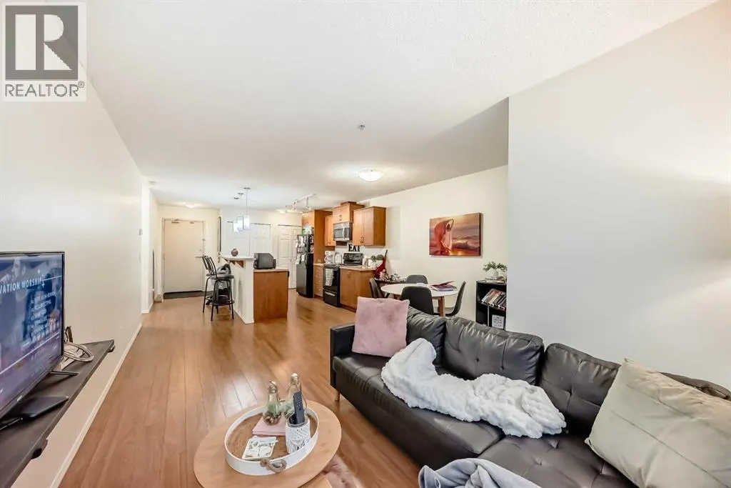 2212, 700 Willowbrook Road NW