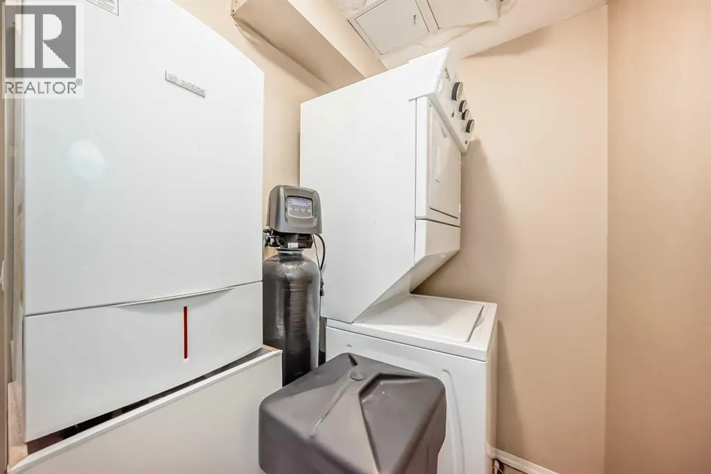 2212, 700 Willowbrook Road NW