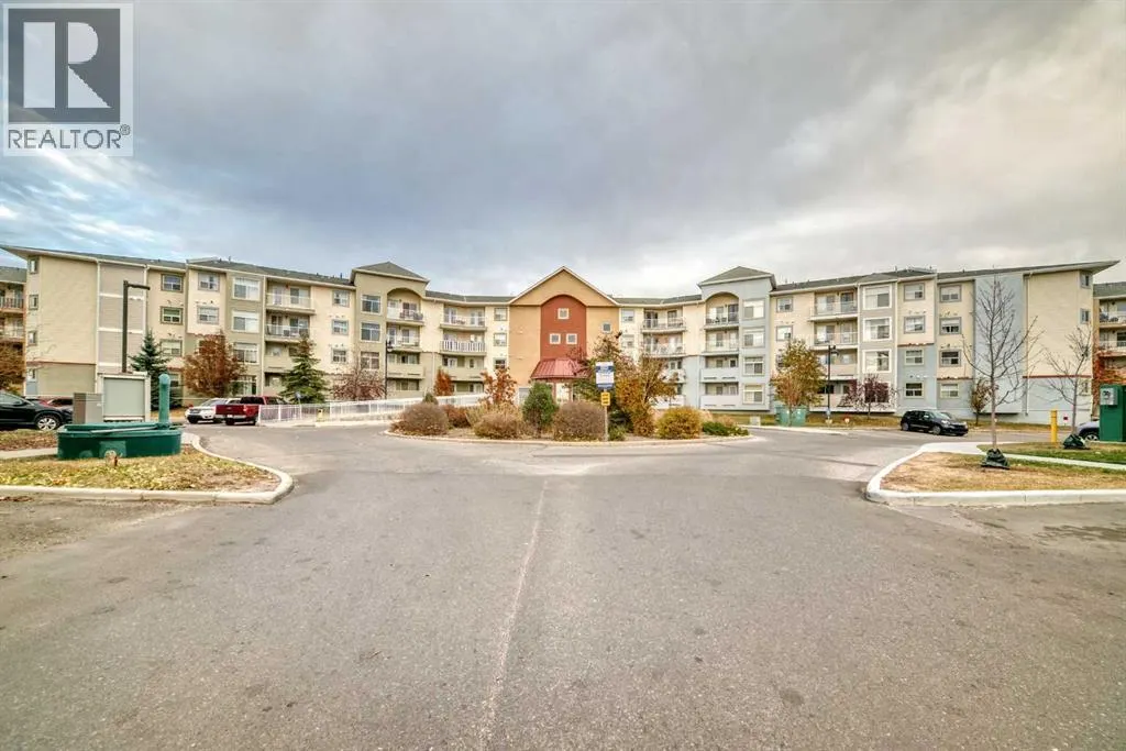 2212, 700 Willowbrook Road NW