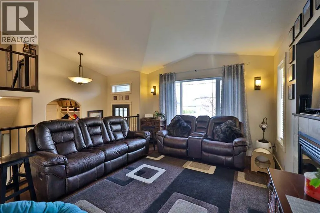 232 Sixmile Common S