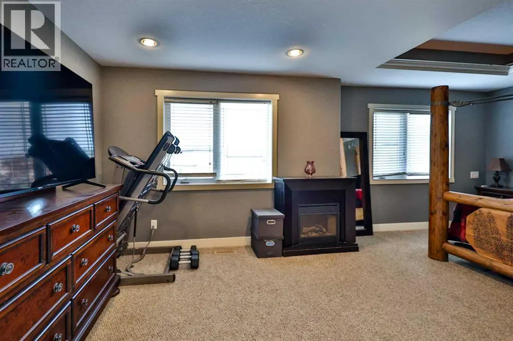 232 Sixmile Common S