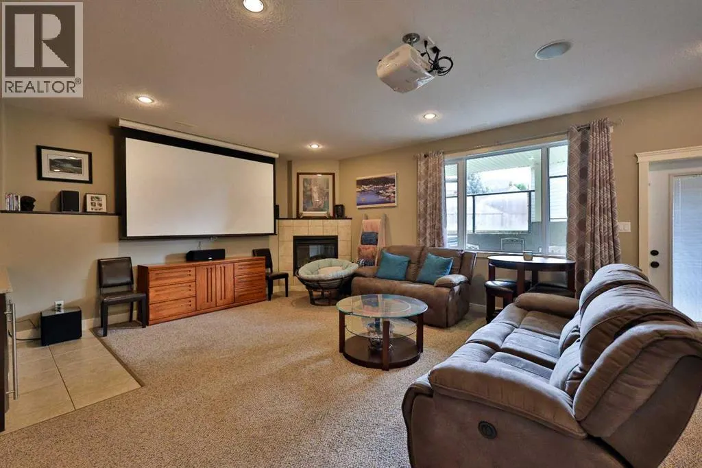 232 Sixmile Common S