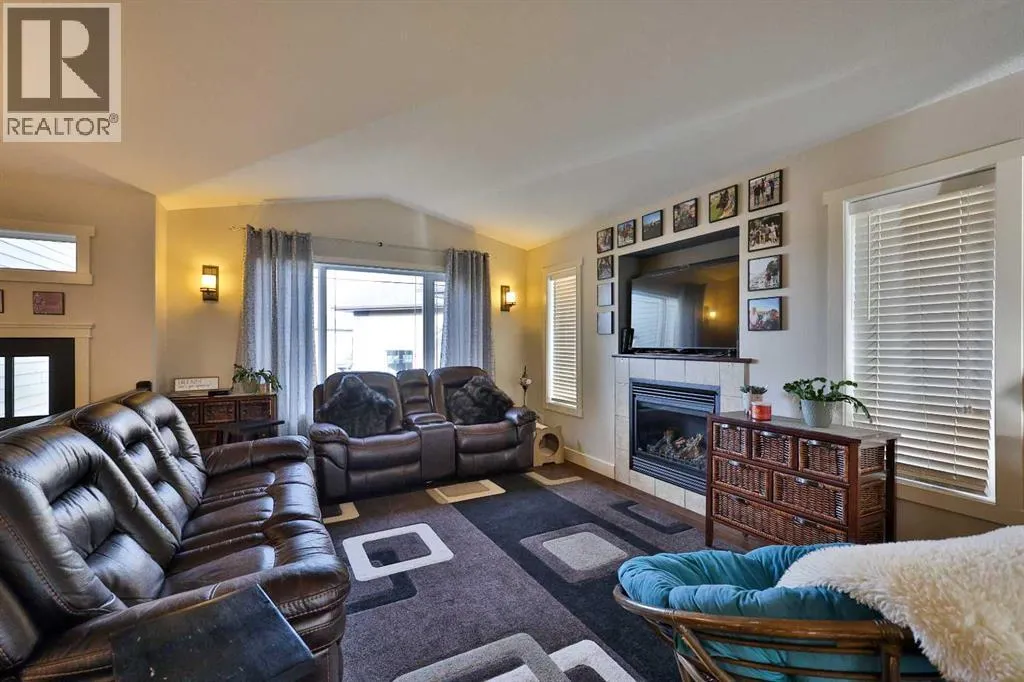 232 Sixmile Common S