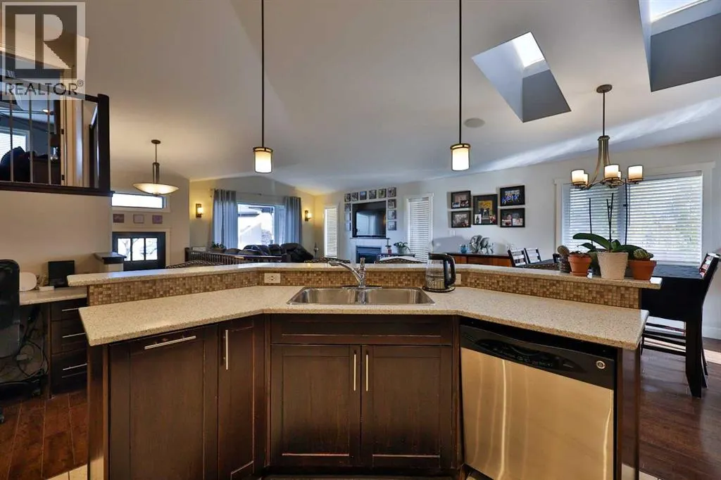 232 Sixmile Common S