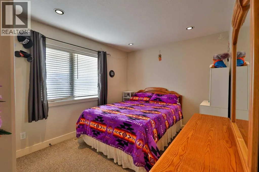 232 Sixmile Common S