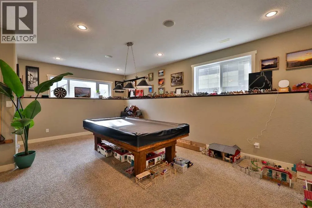 232 Sixmile Common S