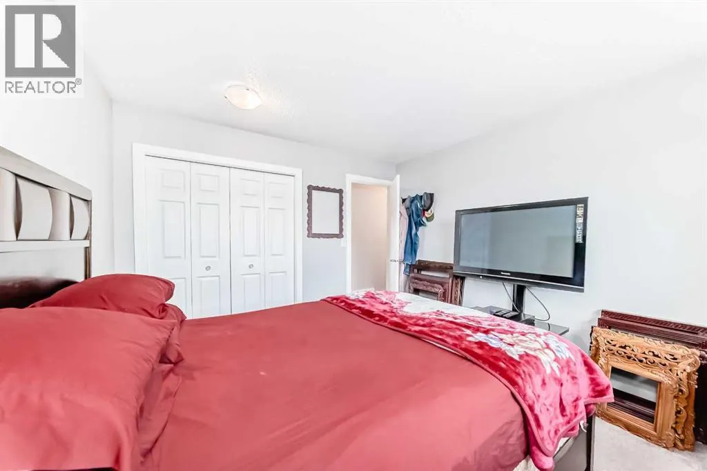 363 Templeside Circle NE