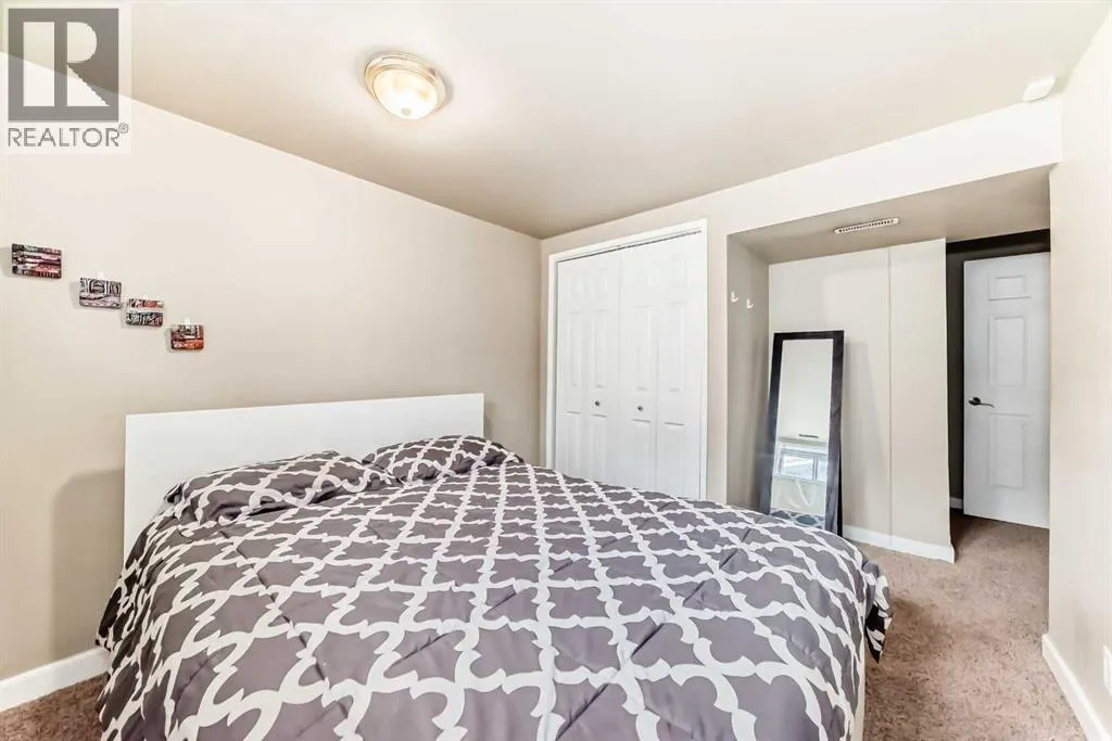 363 Templeside Circle NE