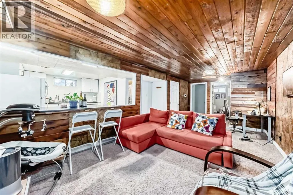 363 Templeside Circle NE