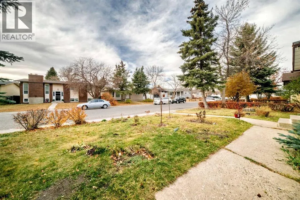 363 Templeside Circle NE