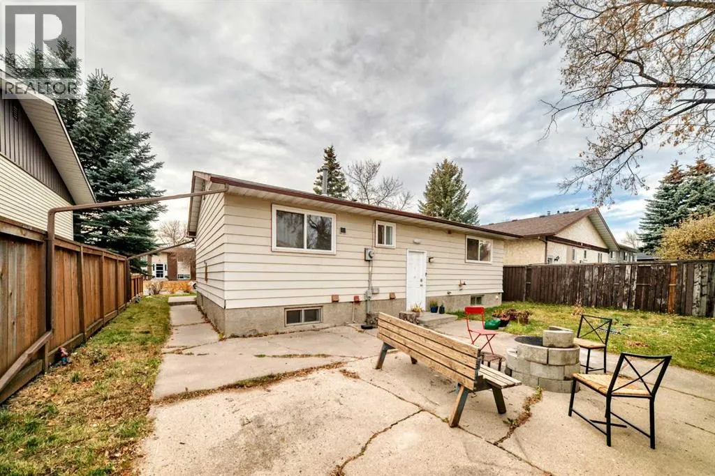 363 Templeside Circle NE