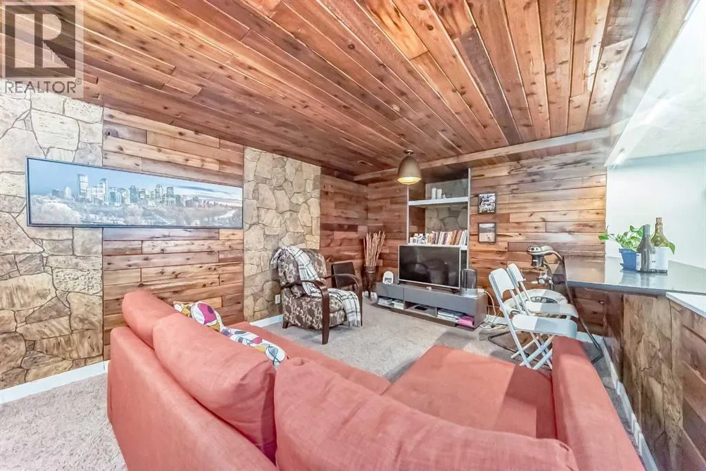 363 Templeside Circle NE