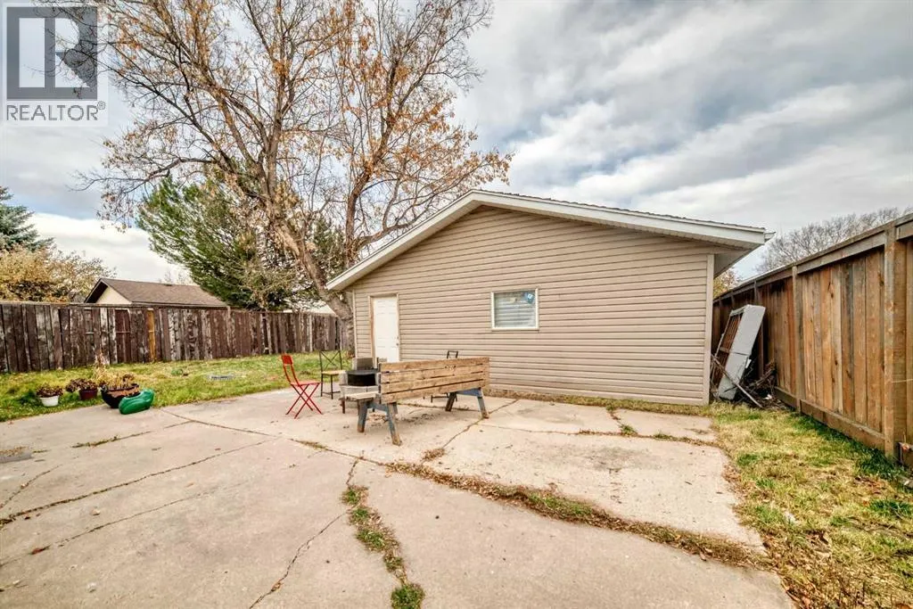 363 Templeside Circle NE