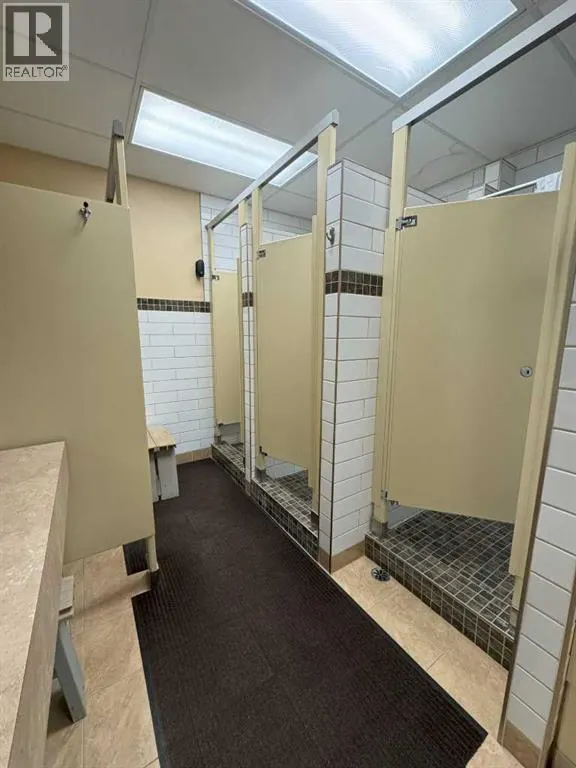 #1, 1 2004 Avenue SW