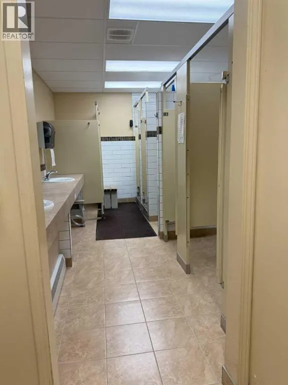 #1, 1 2004 Avenue SW