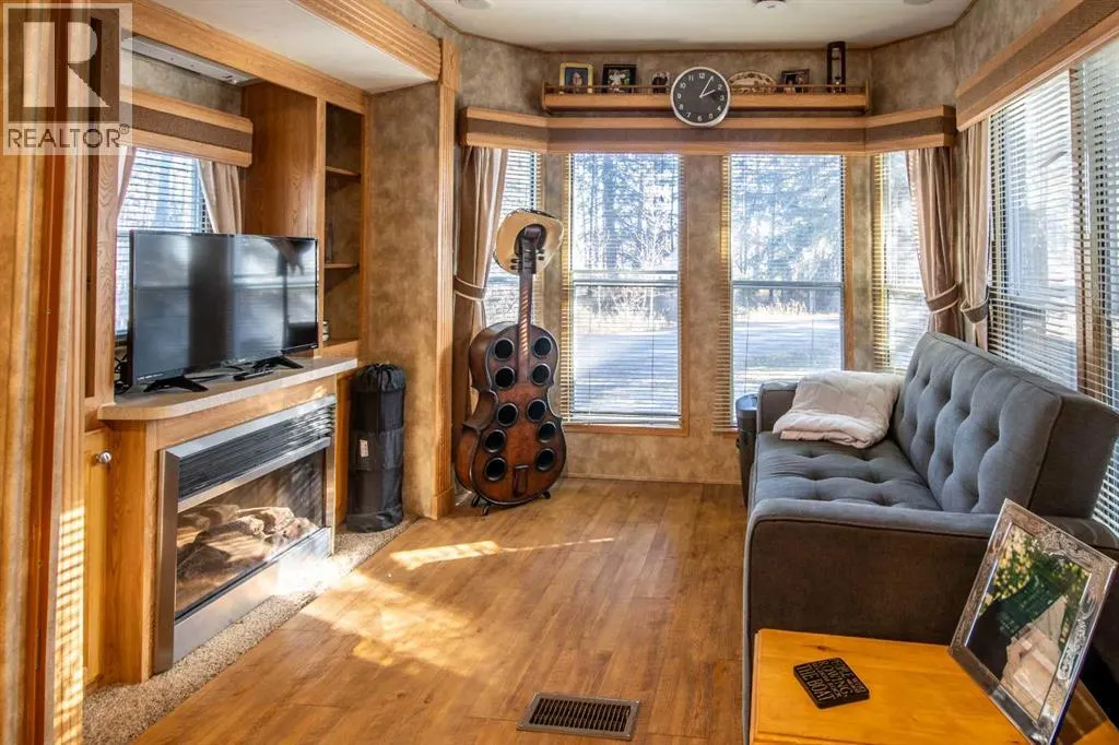 #1, 1 2004 Avenue SW