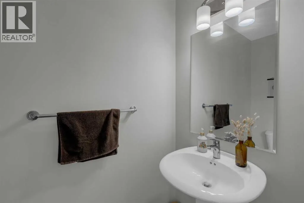 108, 2400 Ravenswood View SE