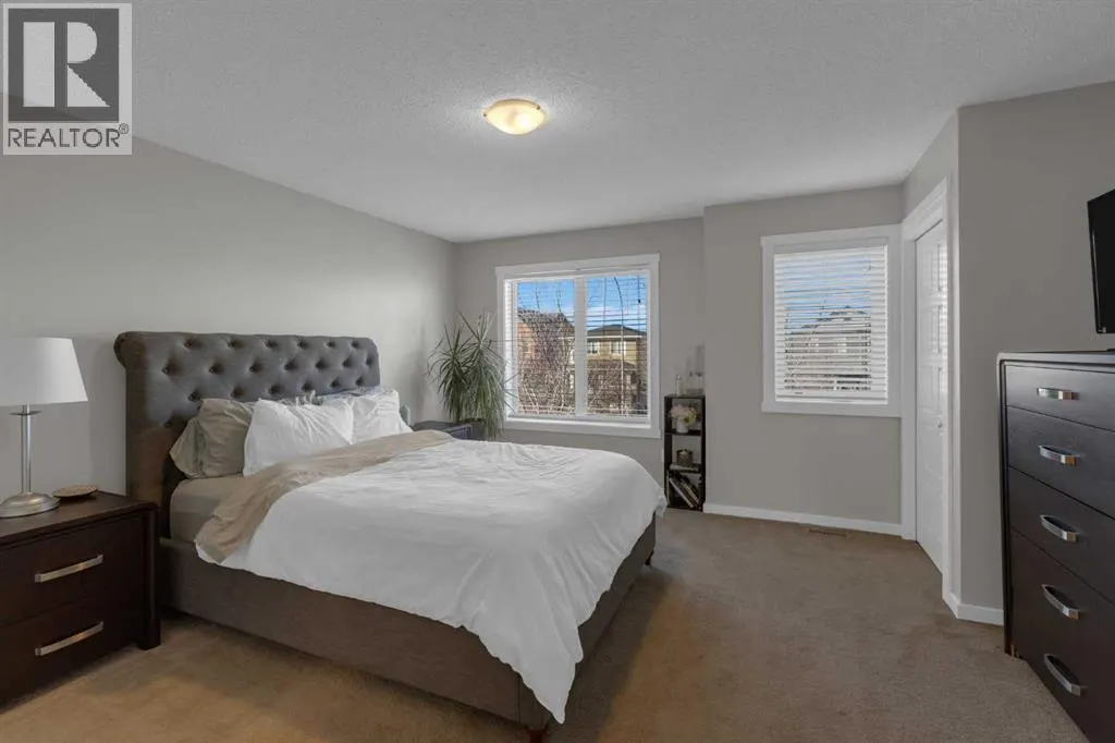 108, 2400 Ravenswood View SE