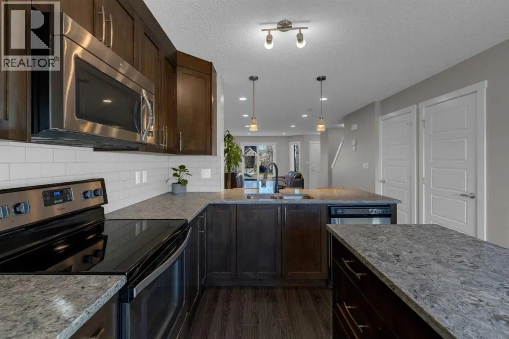 108, 2400 Ravenswood View SE