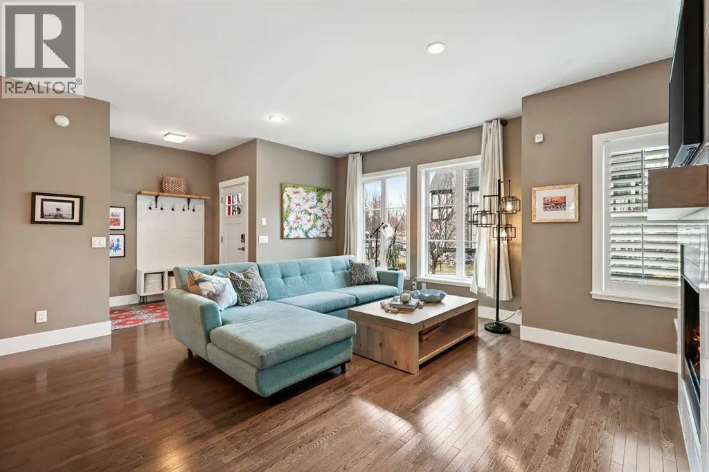 96 Beny-Sur-Mer Road SW