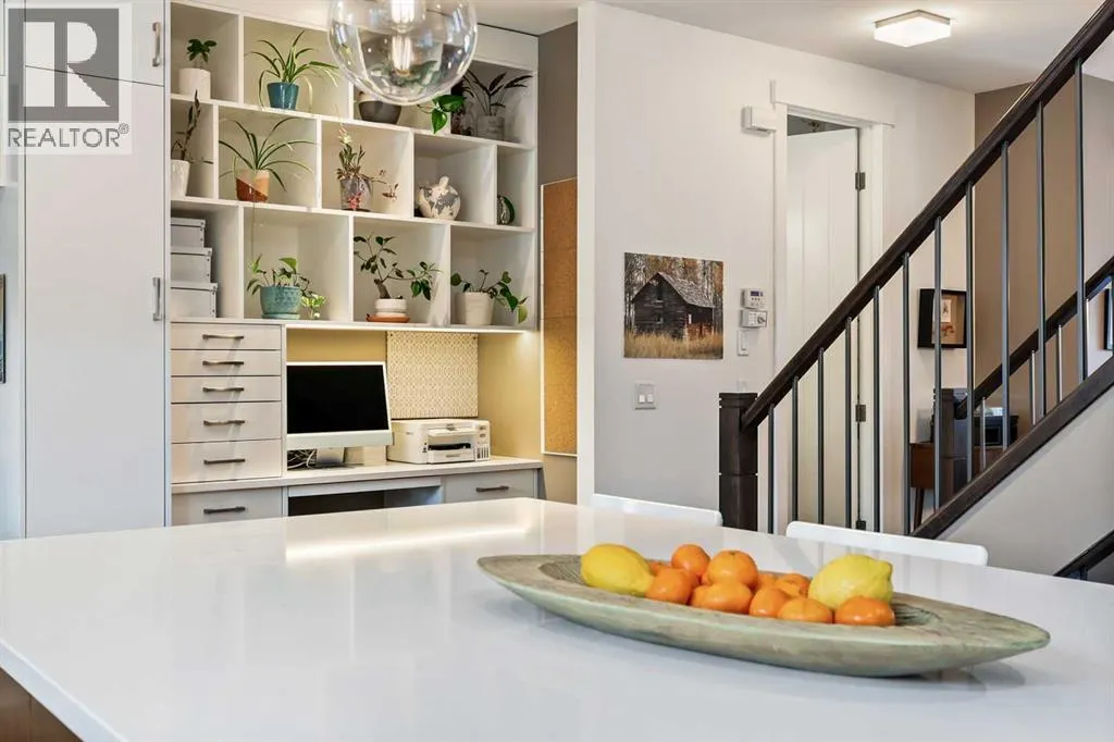 96 Beny-Sur-Mer Road SW