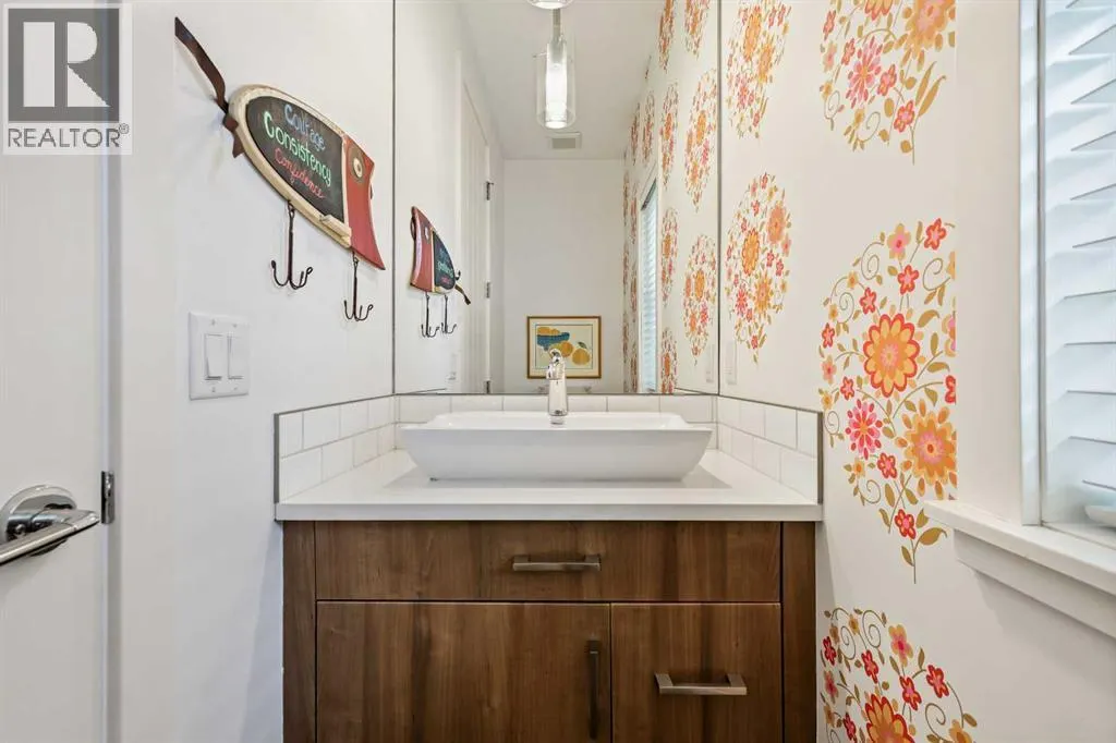 96 Beny-Sur-Mer Road SW