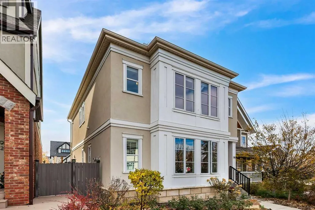 96 Beny-Sur-Mer Road SW