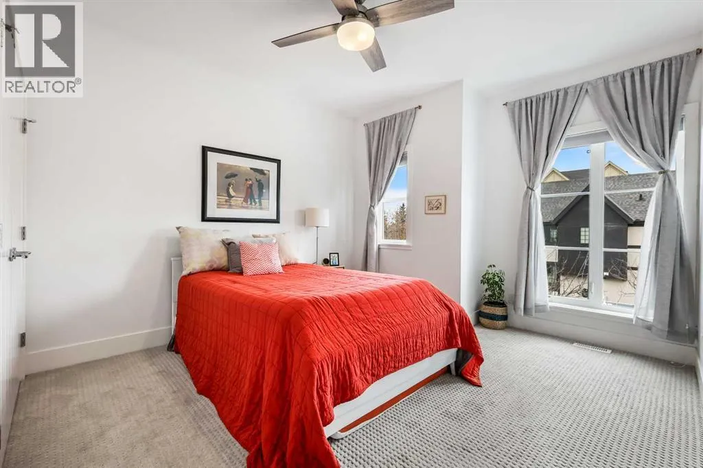 96 Beny-Sur-Mer Road SW