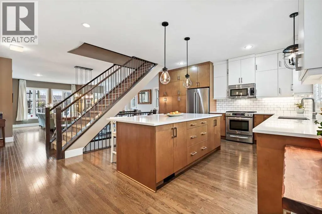 96 Beny-Sur-Mer Road SW