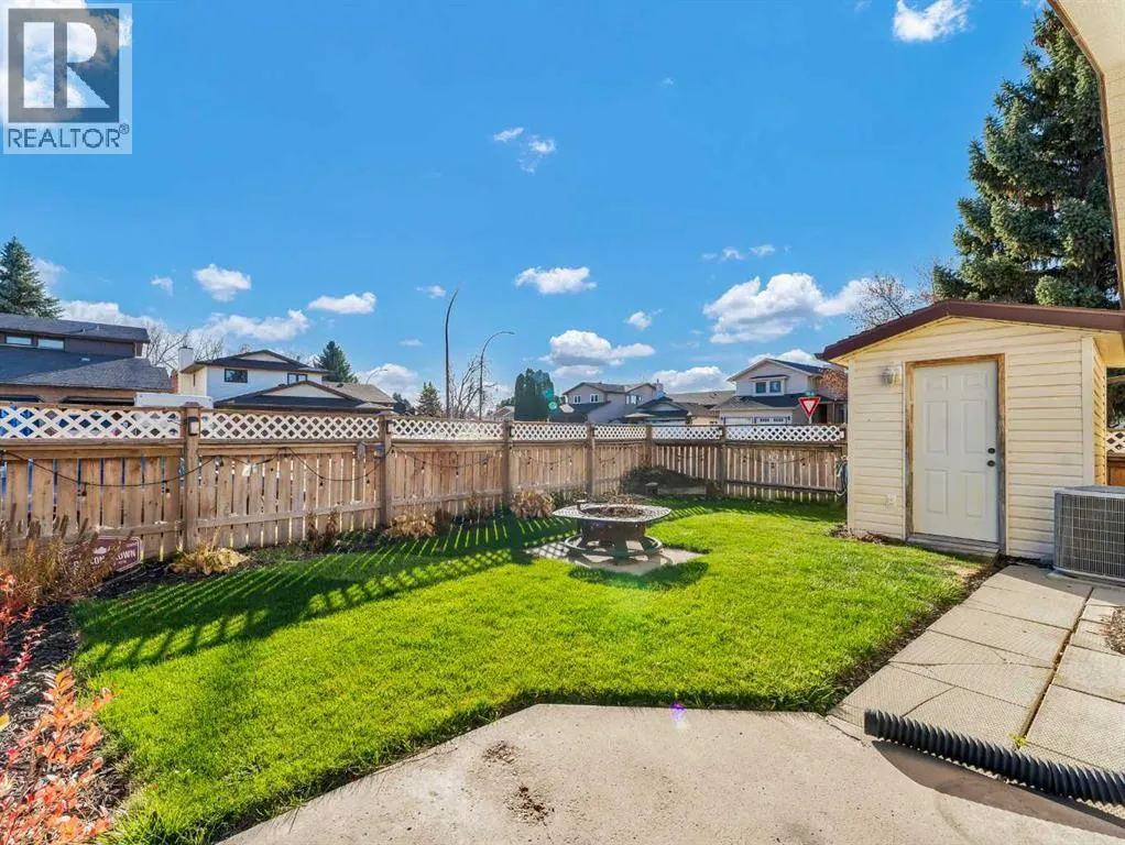 35 Rideau Crescent SE