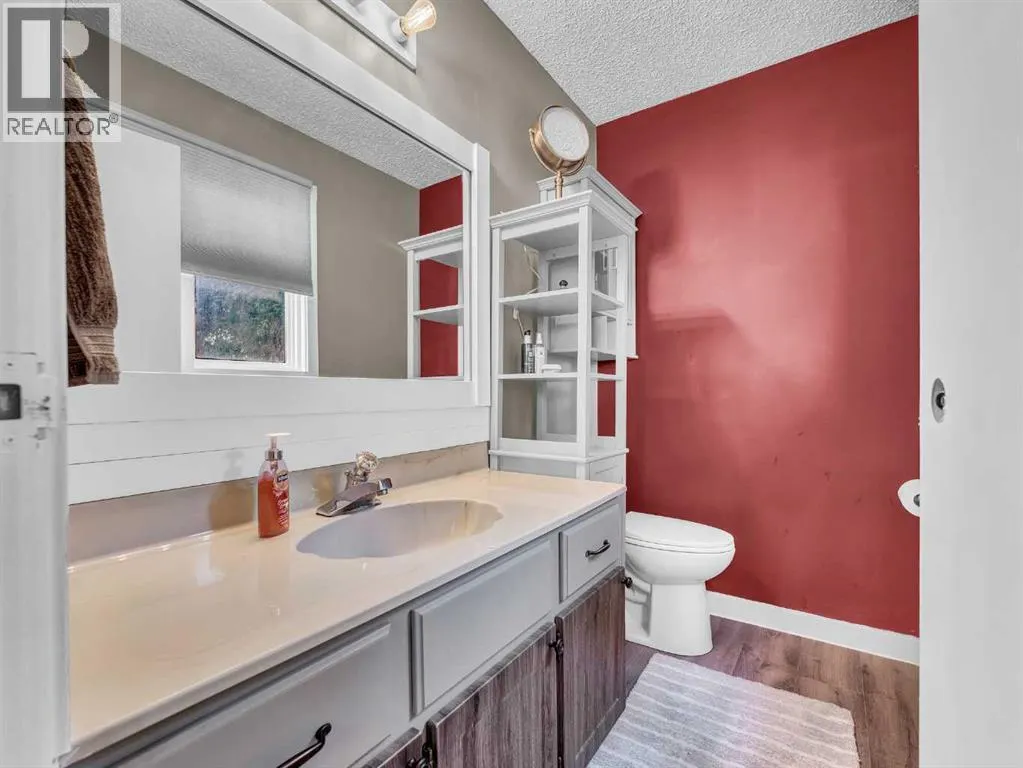 35 Rideau Crescent SE