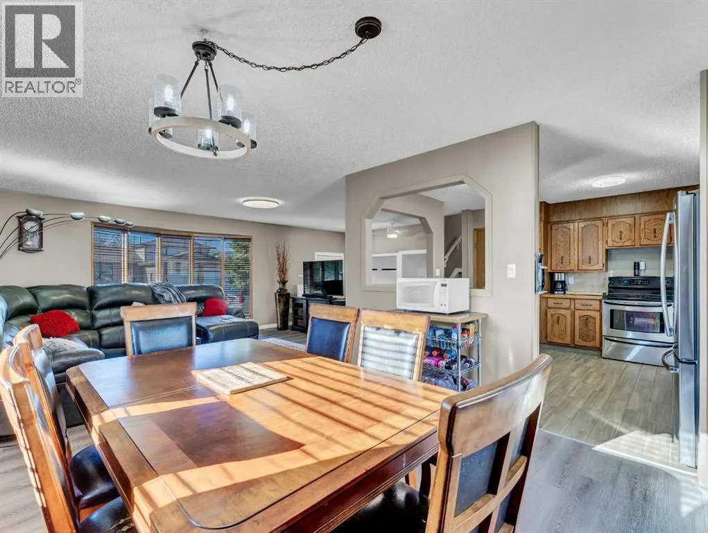 35 Rideau Crescent SE