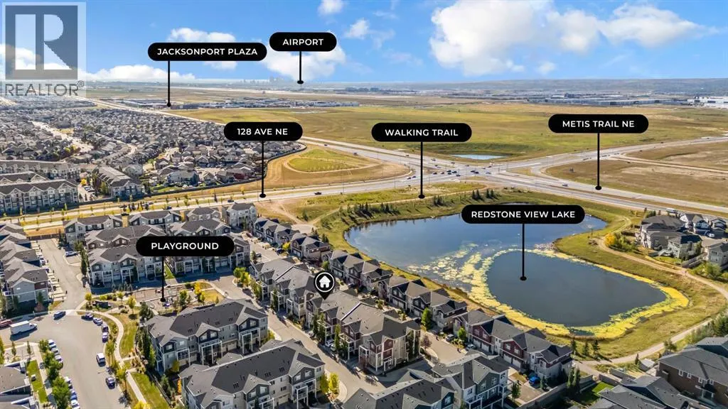 714 Redstone View NE