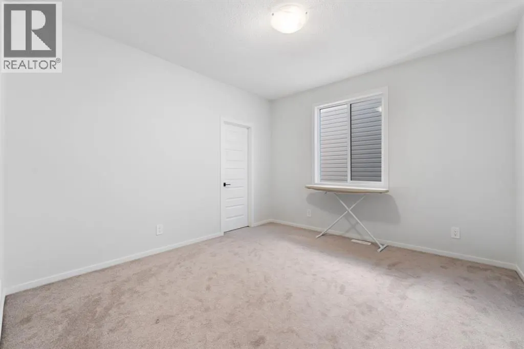 633 Windrow Manor SW