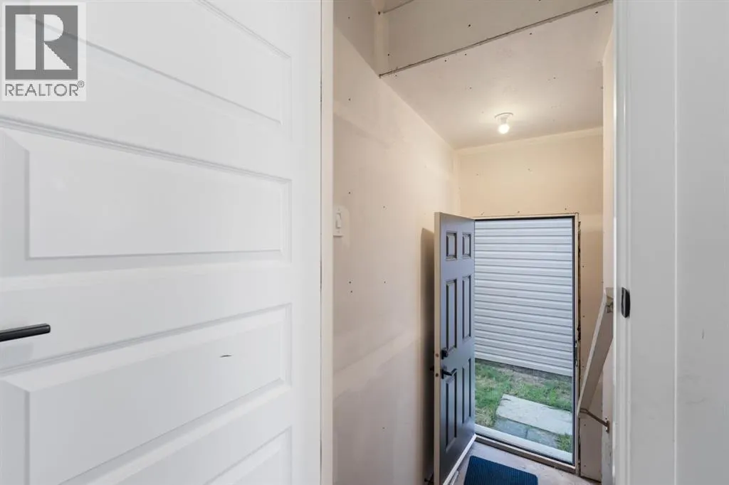 633 Windrow Manor SW