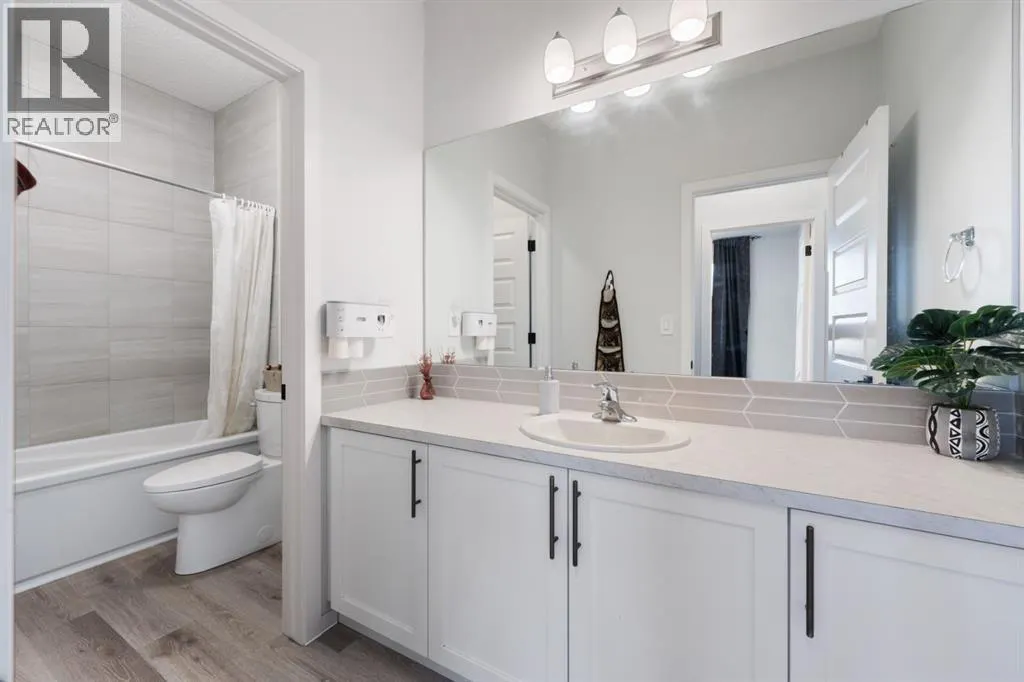 633 Windrow Manor SW