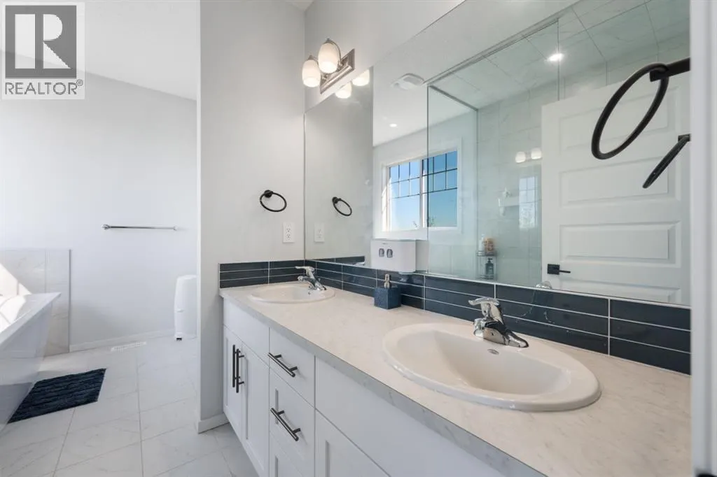 633 Windrow Manor SW