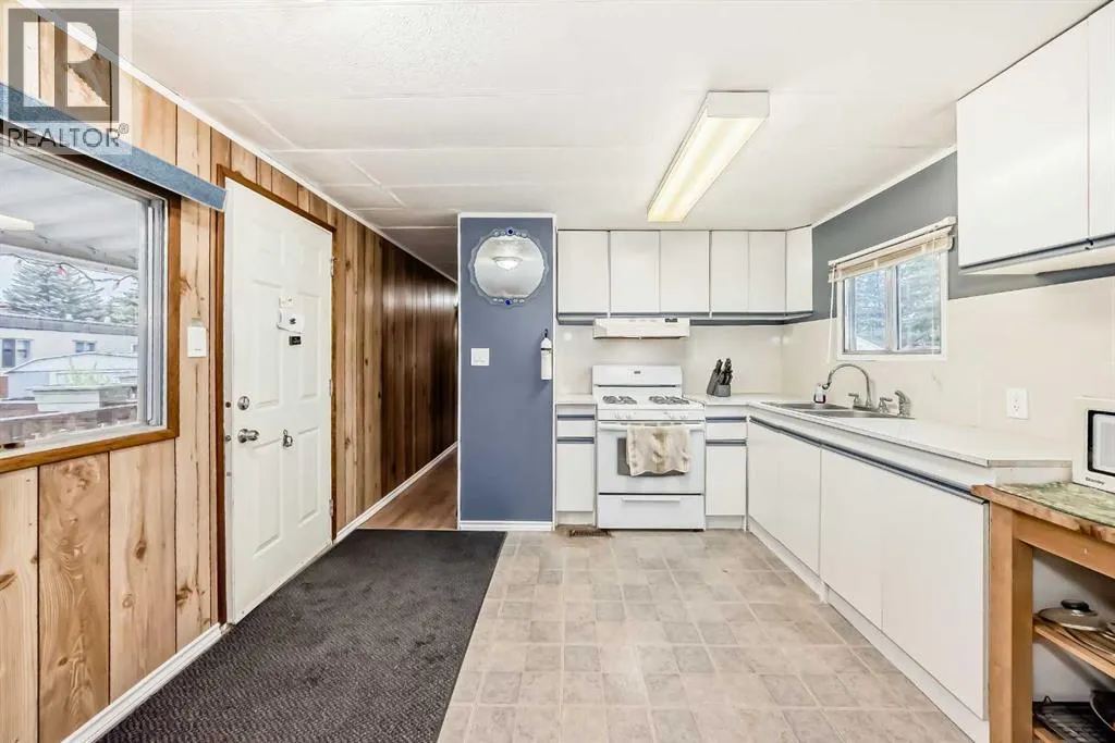 270, 3223 83 Street NW