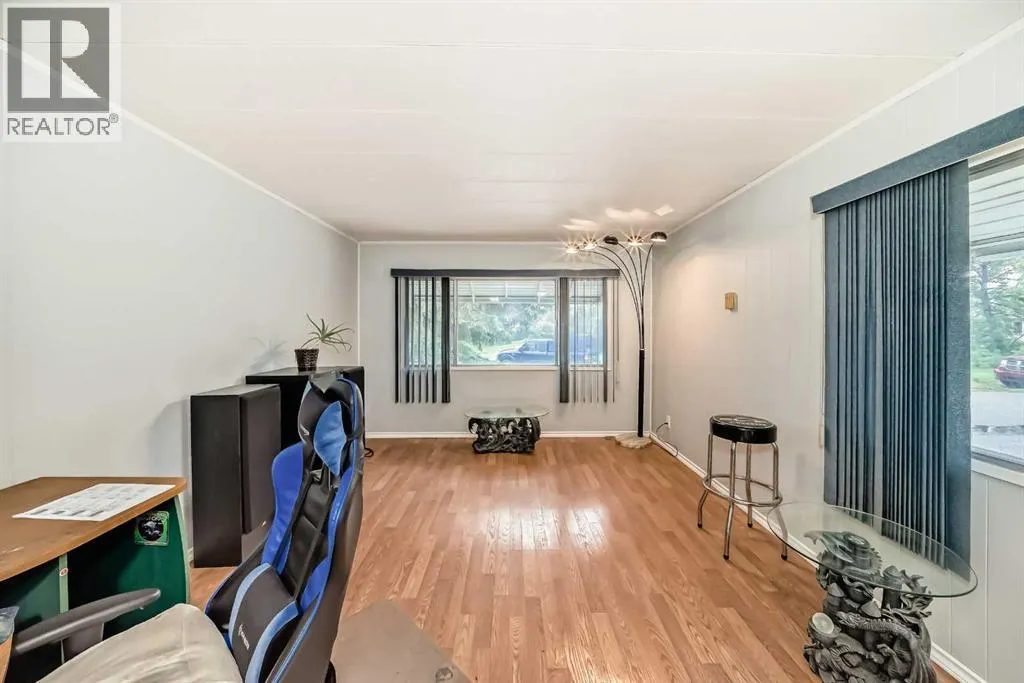 270, 3223 83 Street NW