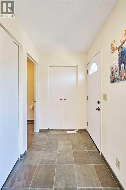 16 Shawmeadows Crescent SW