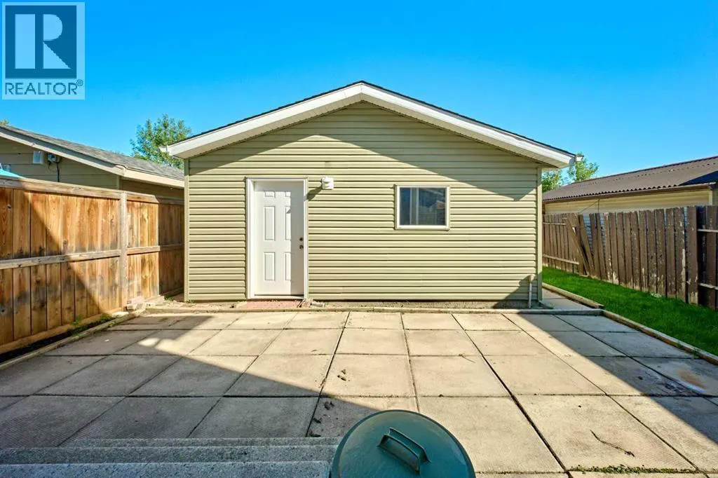 16 Shawmeadows Crescent SW